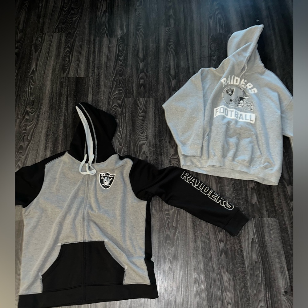 XXL men’s Raiders hoodie and zip up lot